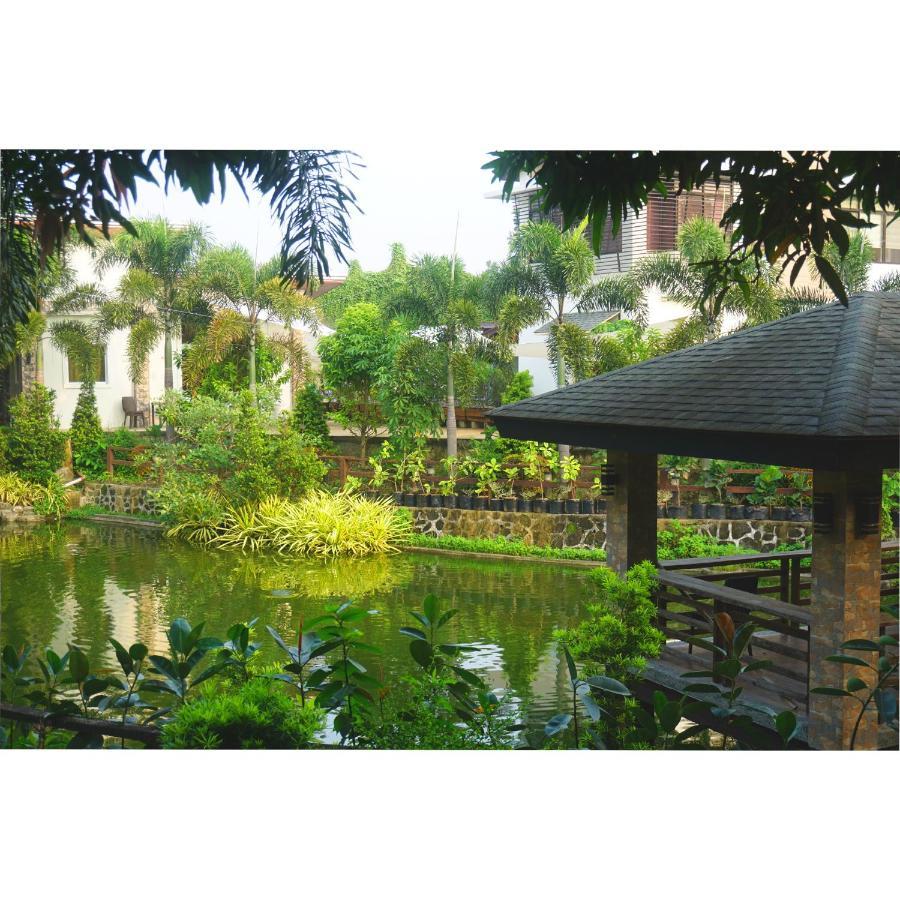 Floating Sanctuary Resort Powered By Cocotel Bulacan Εξωτερικό φωτογραφία