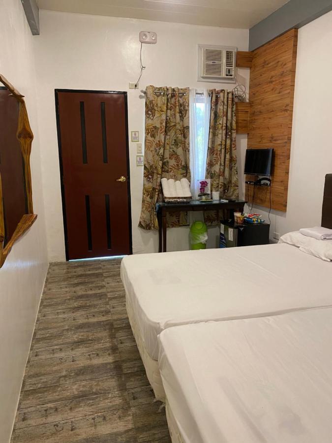 Floating Sanctuary Resort Powered By Cocotel Bulacan Δωμάτιο φωτογραφία