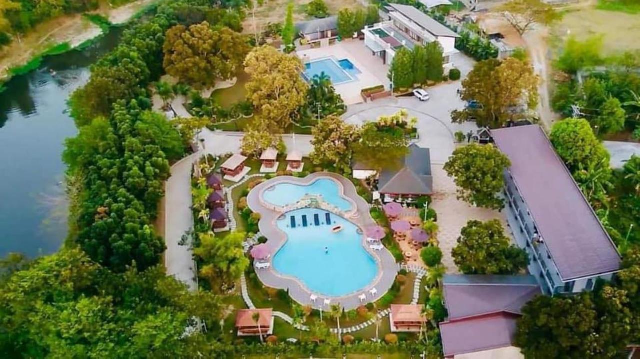 Floating Sanctuary Resort Powered By Cocotel Bulacan Εξωτερικό φωτογραφία