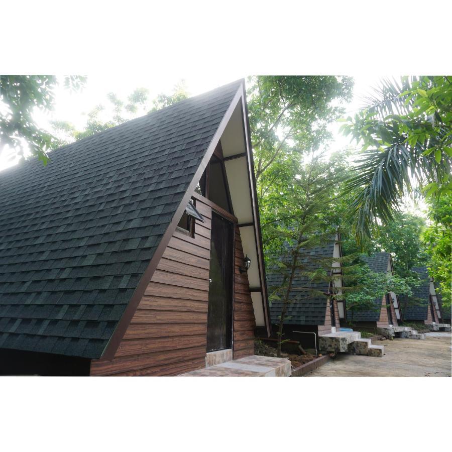 Floating Sanctuary Resort Powered By Cocotel Bulacan Εξωτερικό φωτογραφία