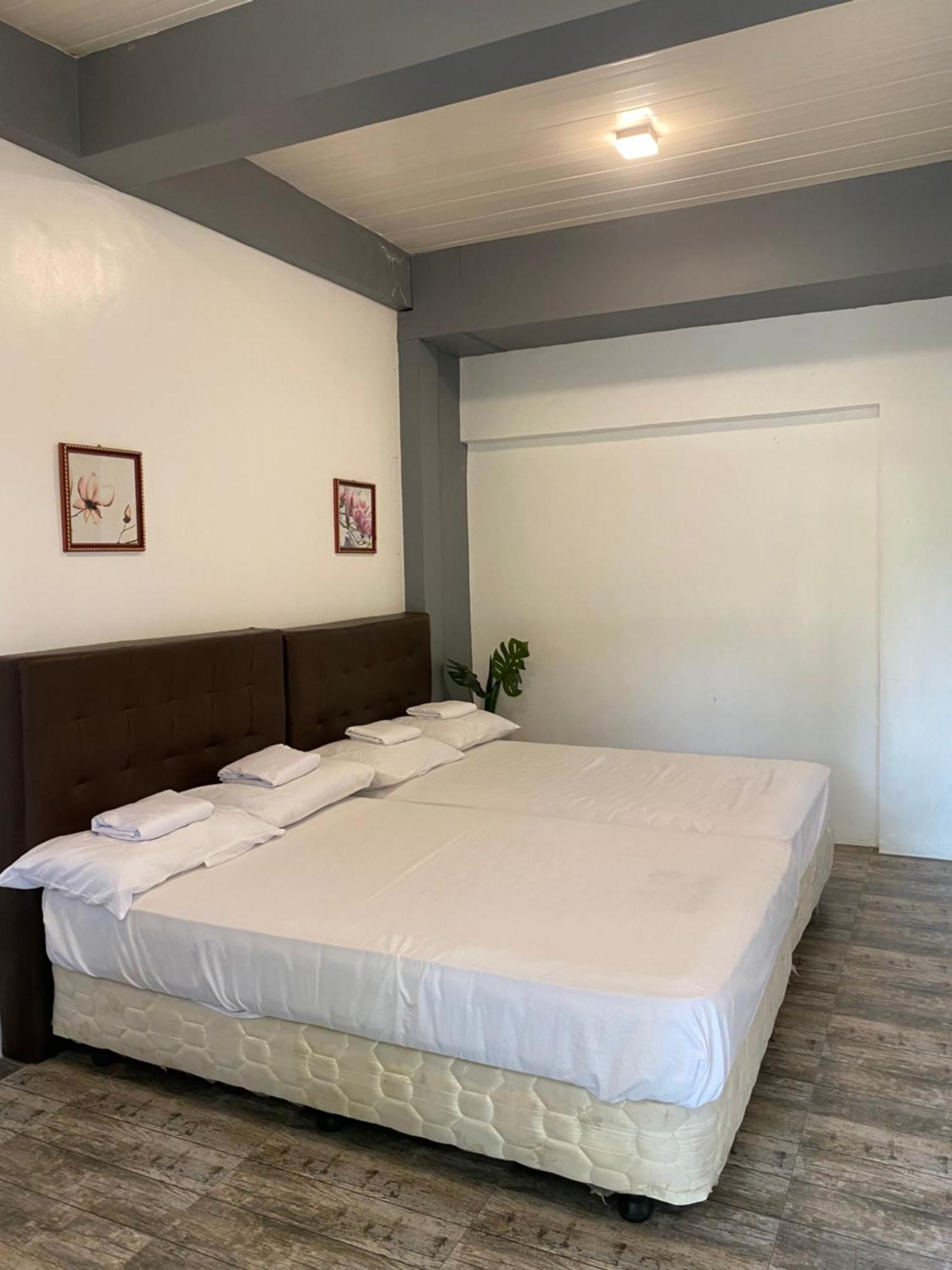 Floating Sanctuary Resort Powered By Cocotel Bulacan Δωμάτιο φωτογραφία